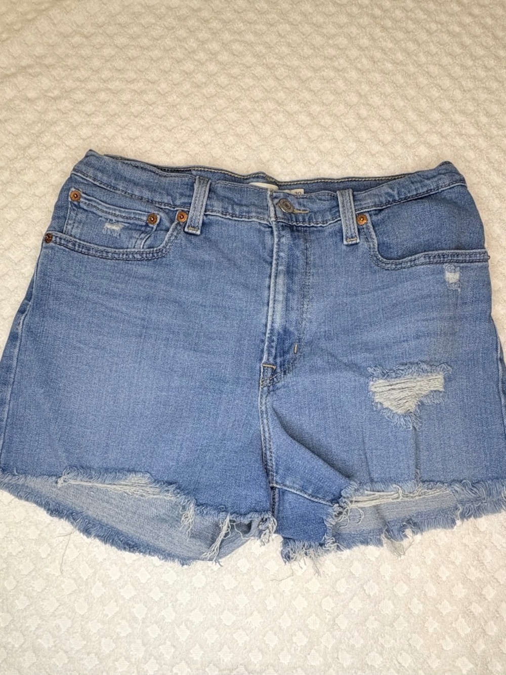 Levi's High Rise Distressed Denim Shorts | Size 30